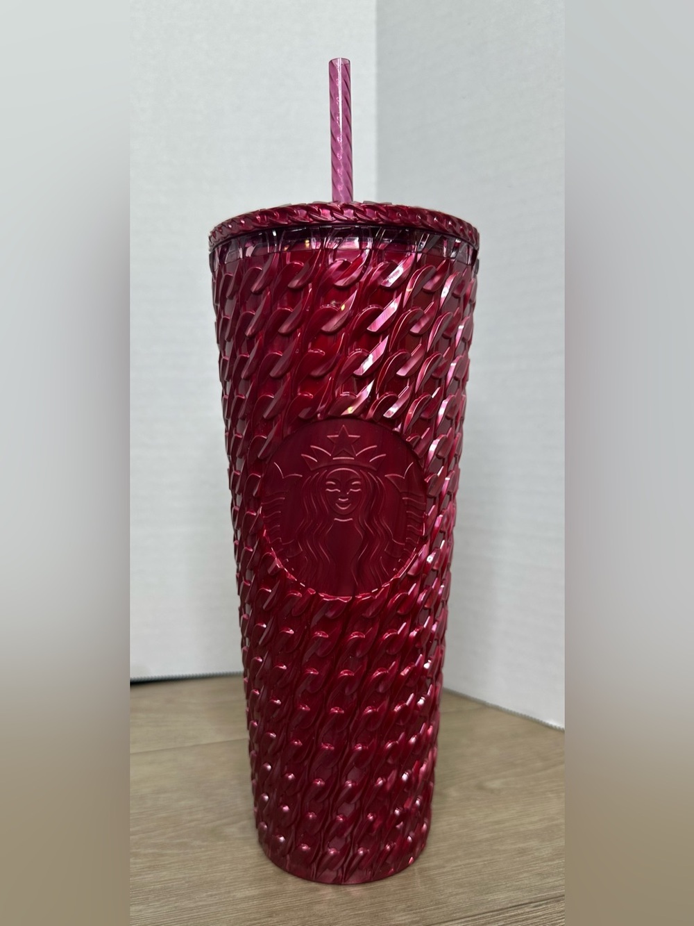Starbucks Metallic Pearlized Red Chainlink Reusable Tumbler NWT
